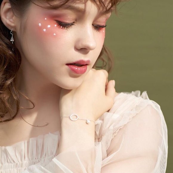 925 Sterling Silver Diamond Circle Pearl Bracelet - Picture 4 of 8